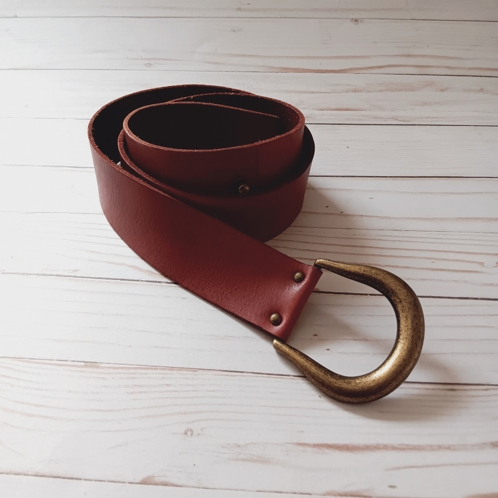 GAP Burgundy Leather Belt Brass Tone Buckle Women's Large - Picture 3 of 10